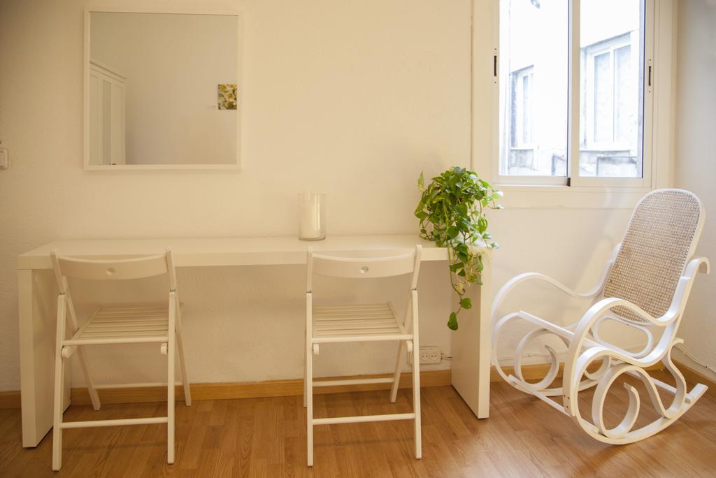 Apartment Carrer Berlin Барселона Стая снимка